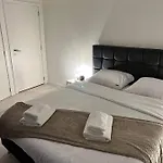 Ruime luxe kamer in centrum Brugge met badkamer!